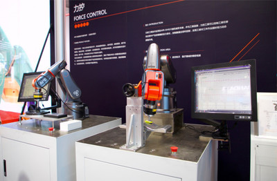 艾派科技工博會發(fā)布智能無人搬運解決方案，引領(lǐng)自動化控制系統(tǒng)新變革